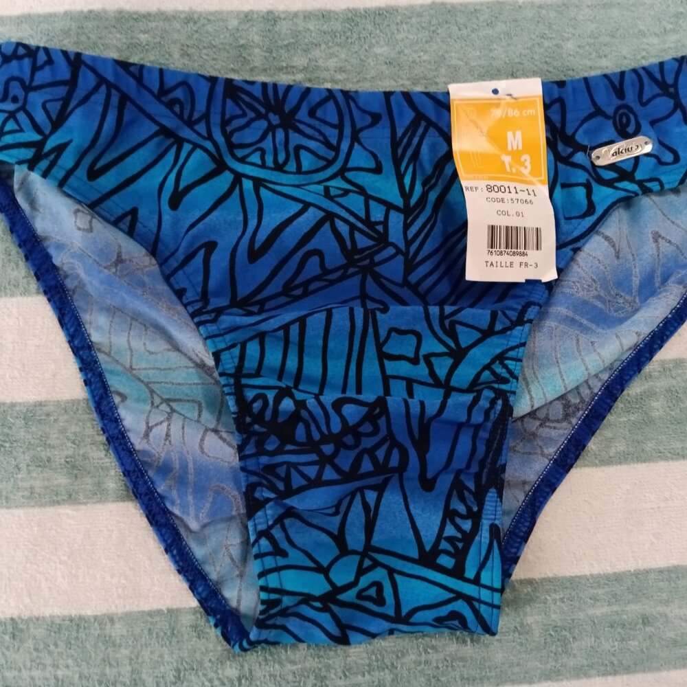 NWT, VINTAGE "VALCLUB" 2" SWIM BRIEF, Size "M" (32'-34"), BLACK/BLUE PATTERN